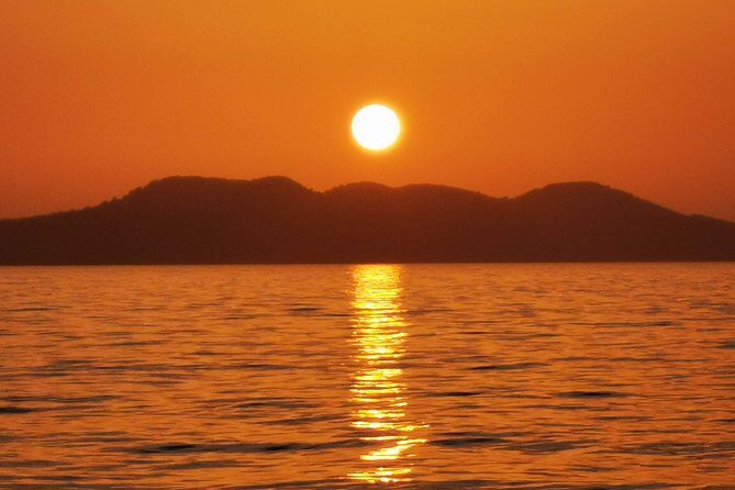 Zadar Sunset sailing experience - The sunset moment: when deck time becomes the whole point