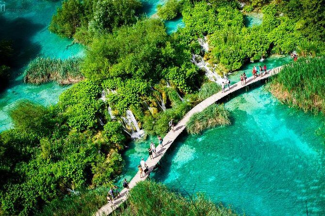 Zadar to Plitvice lakes: Guided tour with pre-booked tickets - Entry at Gate 1: pre-booking helps, but cash still matters
